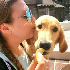 Meet your Posher, Danielle